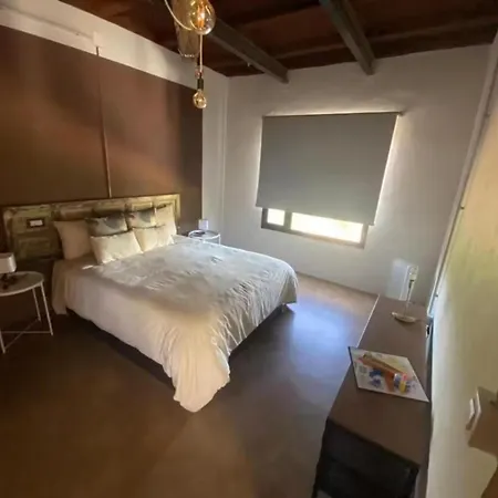 Increible Casa Con Preciosas Vistas Al Jardin Y Paz Inigualable